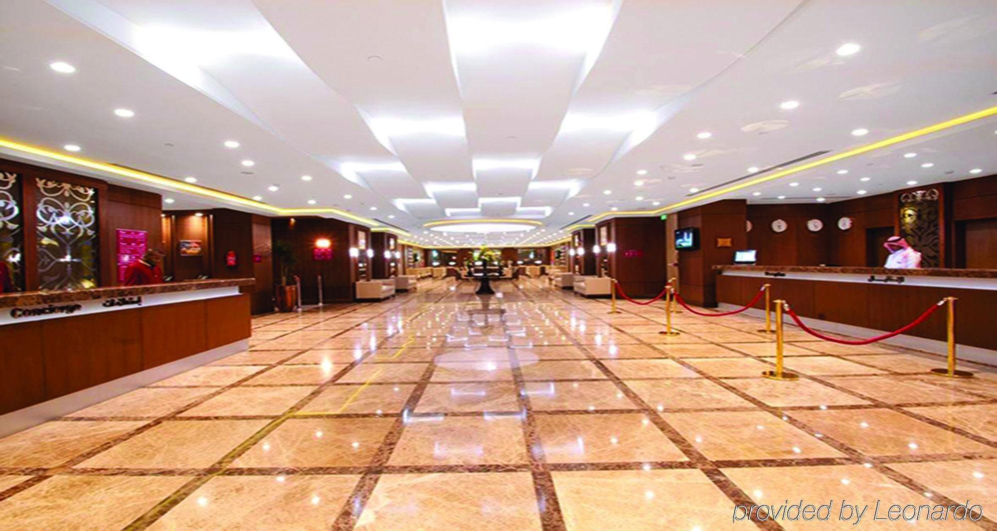 Crowne Plaza Madinah By Ihg Hotel Medina Exterior photo Lobby