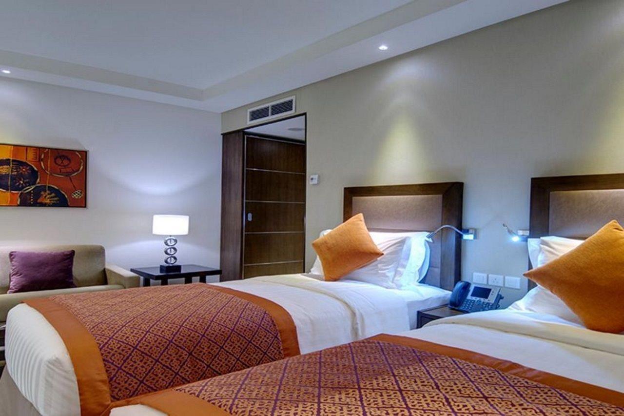 Crowne Plaza Madinah By Ihg Hotel Medina Exterior photo Deluxe Room