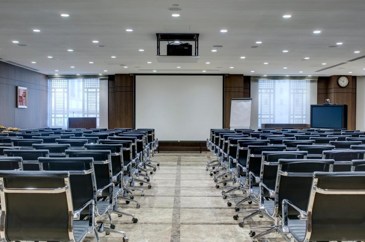 Crowne Plaza Madinah By Ihg Hotel Medina Exterior photo The main conference room