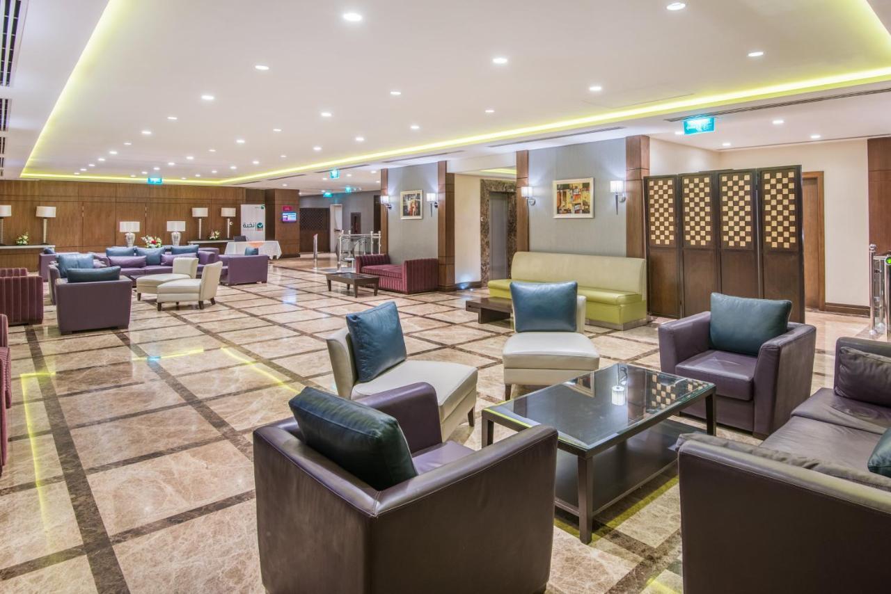 Crowne Plaza Madinah By Ihg Hotel Medina Exterior photo The lounge at the airport